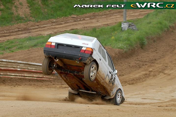 mf_a_133_autocross_13.jpg